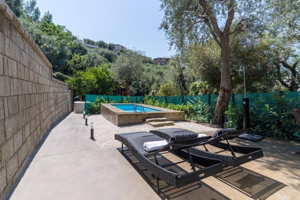 Casa Priora - Romantic House With Pool Villa ซอร์เรนโต ภายนอก รูปภาพ